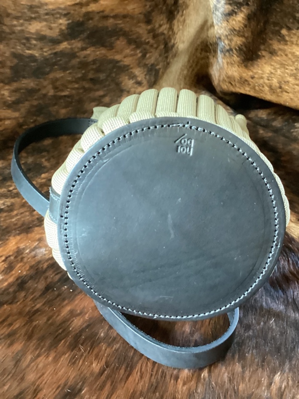 Unique Leather Ribbed Expandable Slouch Bucket Style Gathered Handbag🦋 - Picture 4 of 11